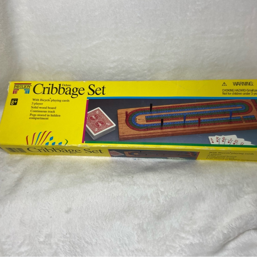 Deluxe Cribbage Board Game 1992 Solid Wood Pegs New Sealed
No cards